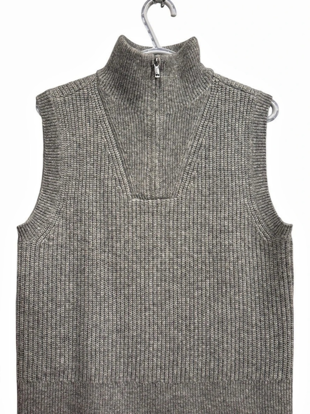 Nine West Gray Turtleneck Sweater Vest Size Small Like New